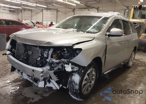 2016 Nissan Pathfinder S z USA, uszkodzony, nr VIN 5N1AR2MM3GC661030